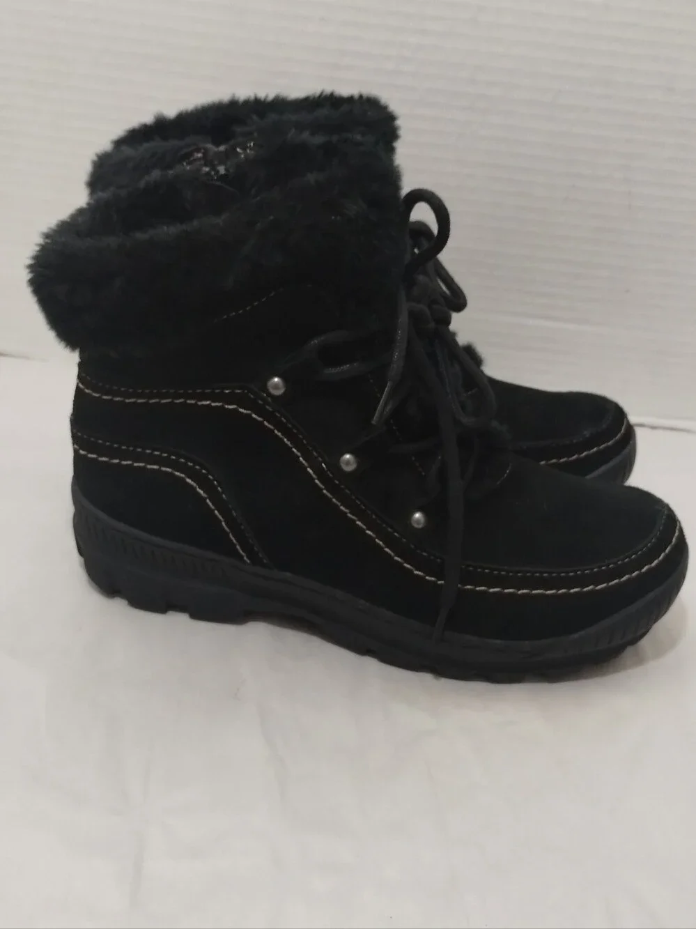 Women’s Baretraps Deelye Black Suede Faux-Fur Ankle Boots